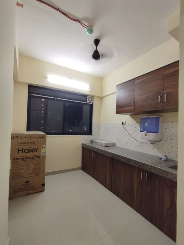 Kitchen, worli naka 1 Bedroom 330 Sq.Ft. Apartment In Worli Naka Mumbai 10608206