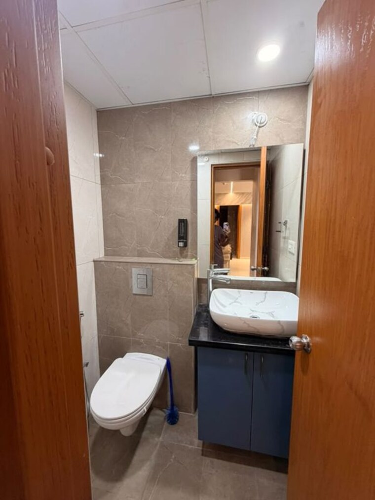 Bathroom, koncept-ambience-the-botanika-empress 4 Bedroom 4012 Sq.Ft. Apartment In Gachibowli Hyderabad 10608221