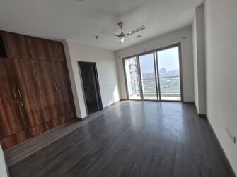 3.5 BHK + Servant Room 2550 Sq.Ft. Apartment in Tata Primanti Villas