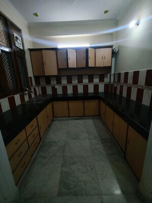Kitchen in 3 BHK Builder Floor at Sector 46 – for Rent