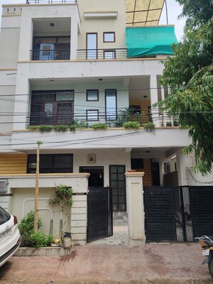 3 BHK Apartment For Rent in Shyam Kunj Apartments, Shyam Nagar