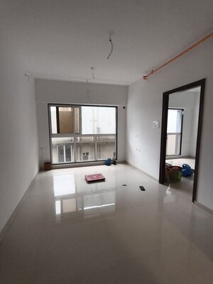 Room in 2 BHK Apartment at Dem Phoenix, Malad East – for Sale