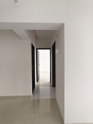 Room in 2 BHK Apartment at Dem Phoenix, Malad East – for Sale