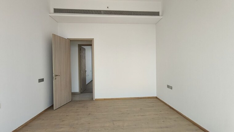 Room, rustomjee-crown 5 Bedroom 3250 Sq.Ft. Apartment In Prabhadevi Mumbai 10343806