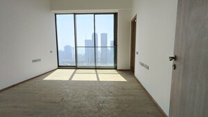 Room in 5 BHK Apartment at Rustomjee Crown, Prabhadevi – for Rent