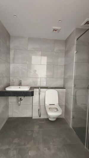 Bathroom in 5 BHK Apartment at Rustomjee Crown, Prabhadevi – for Rent