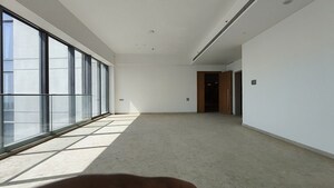 Room in 5 BHK Apartment at Rustomjee Crown, Prabhadevi – for Rent