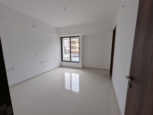 Room in 3 BHK Apartment at Purva Silversands, Mundhwa – for Rent