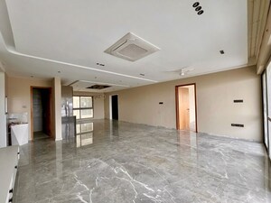 Room in 4 BHK Apartment at DSR W, Kondapur – for Rent