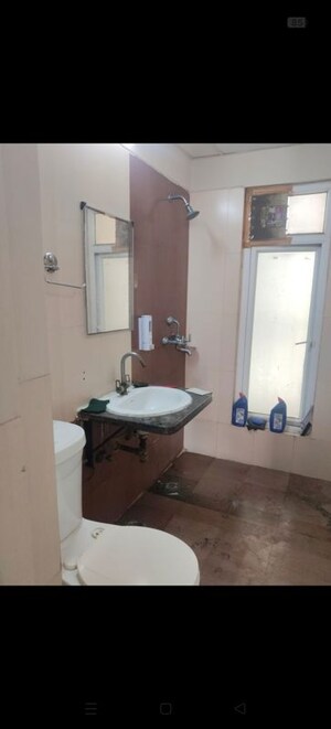 Bathroom in 2.5 BHK Apartment at Mahagun Moderne, Sector 78 – for Rent