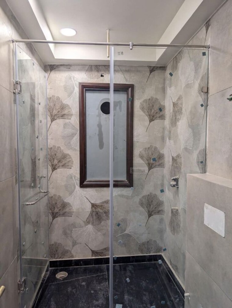 Bathroom, sector 45 4 Bedroom 300 Sq.Yd. Builder Floor In Sector 45 Gurgaon 10608352