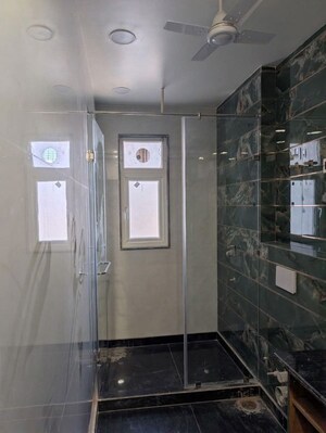 Building Lobby in 4 BHK Builder Floor at Sector 45 – for Rent
