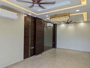 Building Lobby in 4 BHK Builder Floor at Sector 45 – for Rent