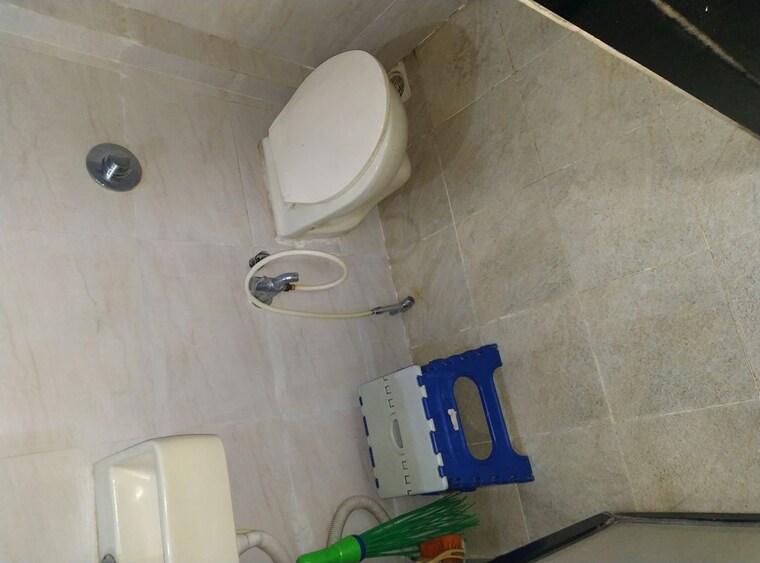 Bathroom, himpushpa-chs 1 Bedroom 660 Sq.Ft. Apartment In Airoli Sector 20 Navi Mumbai 10608339