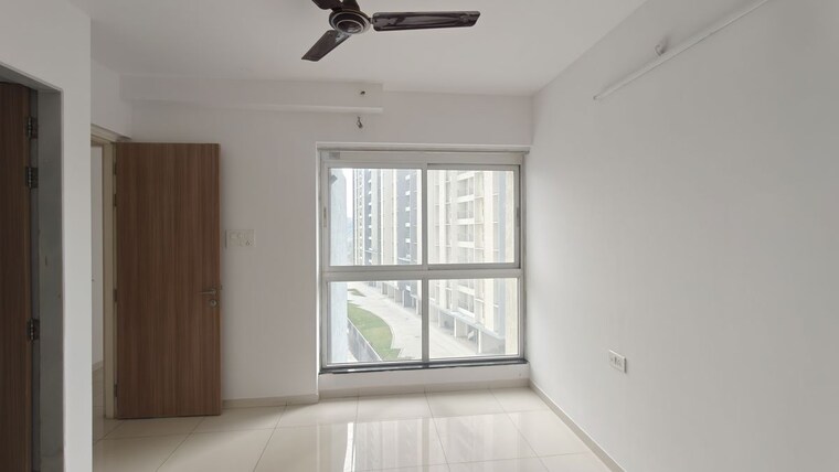 Room, godrej-emerald 1.5 Bedroom 509 Sq.Ft. Apartment In Ghodbunder Road Thane 10608384
