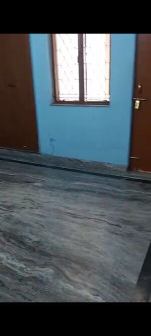 Room in 2 BHK Builder Floor at Sector 15 – for Rent