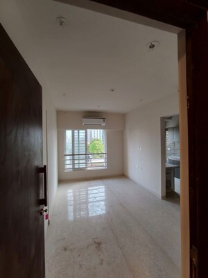 Room in 1 BHK Apartment at Meru Yojan One, Kurla West – for Rent