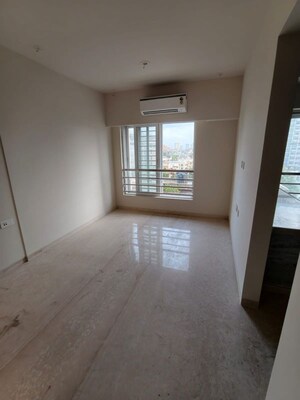 Room in 1 BHK Apartment at Meru Yojan One, Kurla West – for Rent