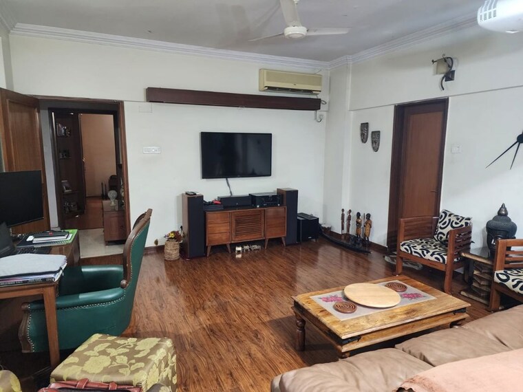 Bedroom, embassy-eros 4 Bedroom 2500 Sq.Ft. Apartment In Halasuru Bangalore 10608411
