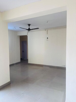 Room in 2 BHK Apartment at BPTP Princess Park, Sector 86 – for Rent
