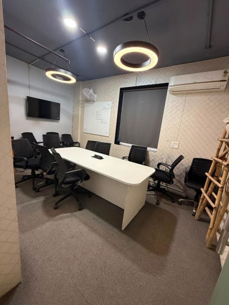 Team Area, sector 16 Commercial Office Space 2500 Sq.Ft. In Sector 16 Noida 10608418