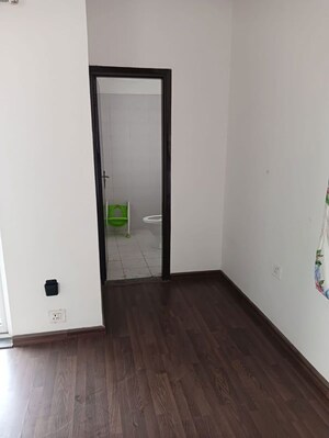 Room in 3 BHK Apartment at BPTP Princess Park, Sector 86 – for Rent
