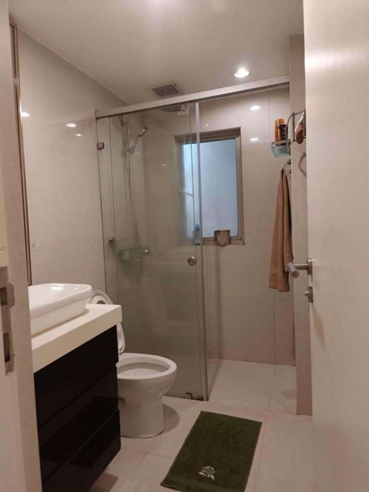 Bathroom, hiranandani-club-meadows 3 Bedroom 1527 Sq.Ft. Apartment In Bannerghatta Bangalore 10608449