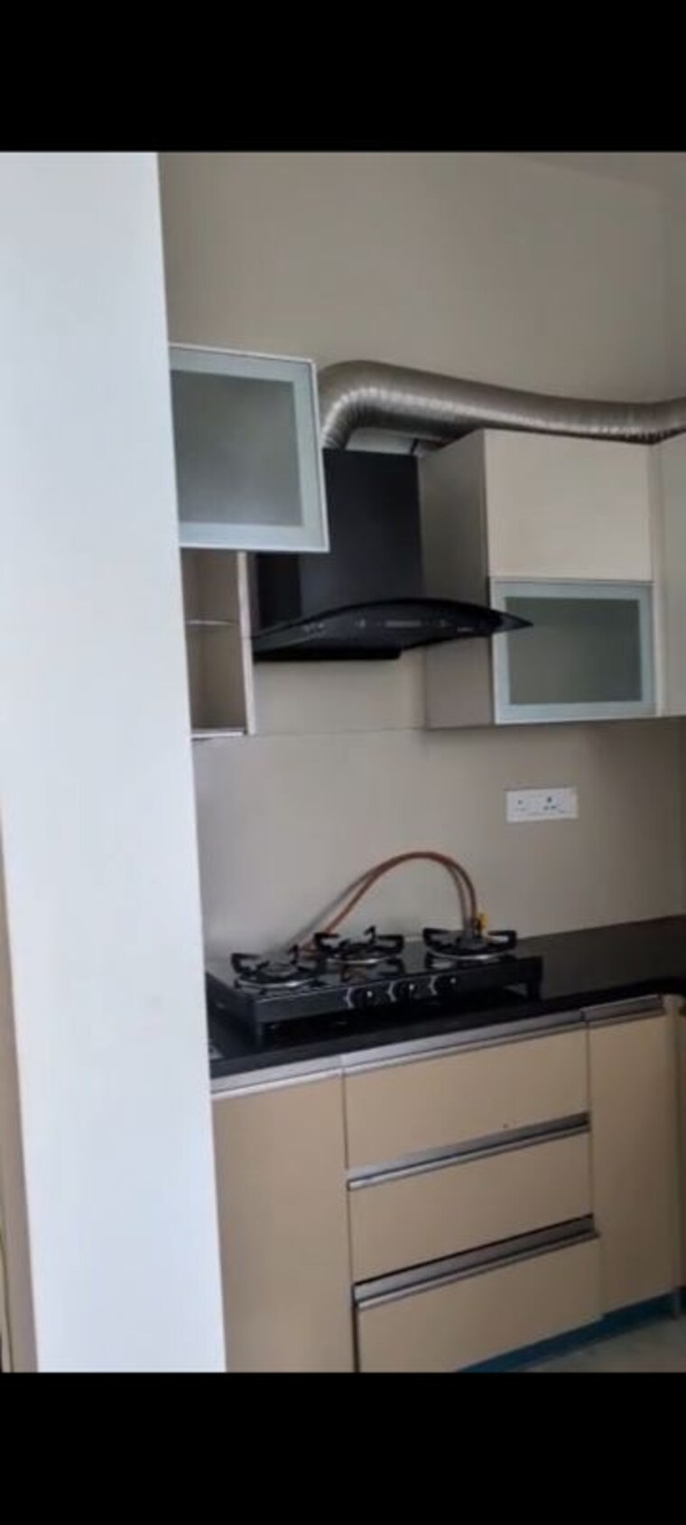 Kitchen, uptown-insignia 3 Bedroom 1420 Sq.Ft. Apartment In International Airport Road Zirakpur 10608471