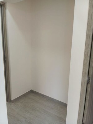 Room in 1.5 BHK Apartment at Rustomjee Cleon, Bandra East – for Rent
