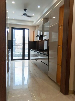 Room in 4 BHK Builder Floor at Sector 65 – for Sale