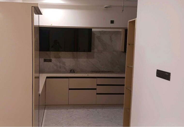 Kitchen, bptp-eden-estate 4 Bedroom 2500 Sq.Ft. Builder Floor In Sector 81 Faridabad 10608499