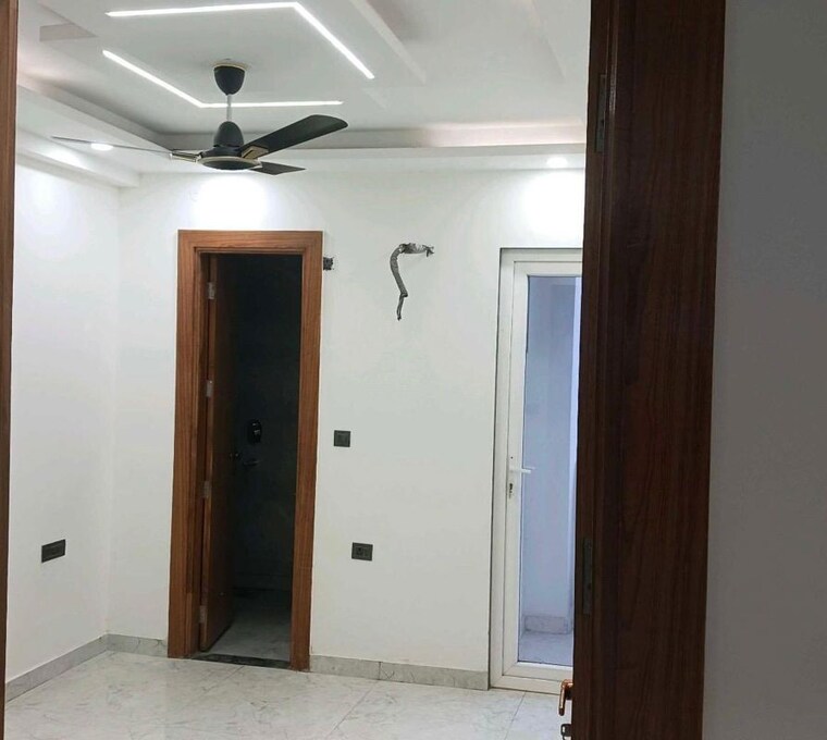 Room, bptp-eden-estate 4 Bedroom 2500 Sq.Ft. Builder Floor In Sector 81 Faridabad 10608499