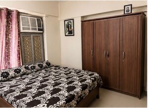 2 BHK Apartment For Sale in Om Sai Plaza, Ghodbunder Road