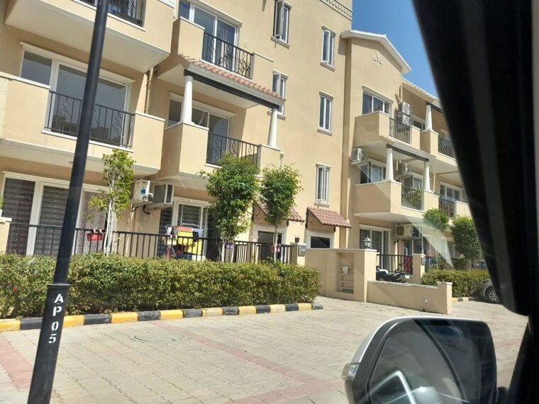 Exterior View, emaar-mgf-emerald-hills 4 Bedroom 1800 Sq.Ft. Apartment In Sector 65 Gurgaon 10608534