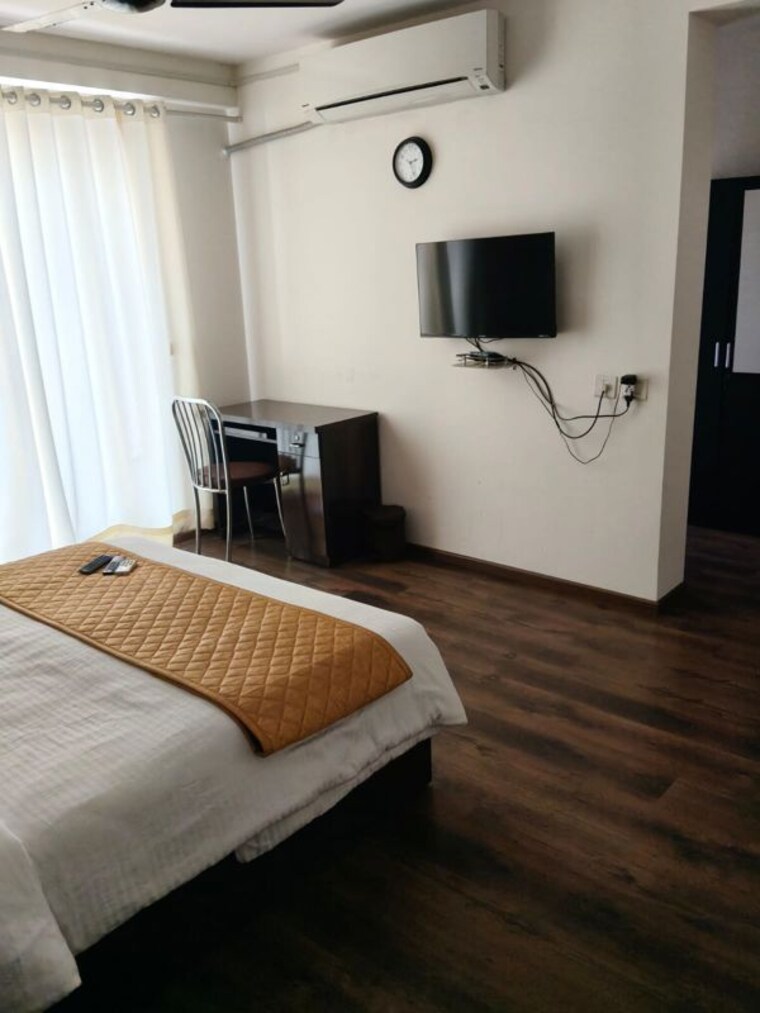 Bedroom, raj-grandeur 4 Bedroom 3000 Sq.Ft. Apartment In Powai Mumbai 10608498