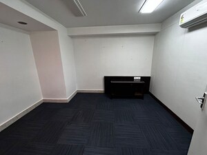 Room in  Office Space at Nariman Point – for Rent