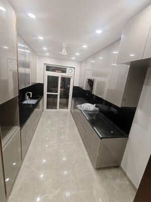 Kitchen in 4 BHK Builder Floor at Dlf Phase ii – for Sale