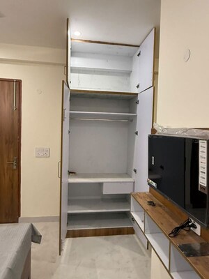 Furnished Amenities in 3 BHK Apartment at Signature Global City, Sector 37d – for Rent