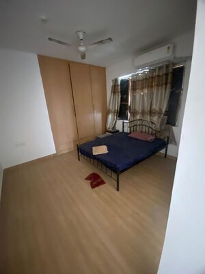 Room in 3 BHK Apartment at Signature Global City, Sector 37d – for Rent