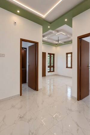 Room in 4 BHK Independent House at Mannuthy – for Sale
