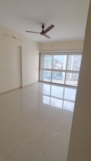 Room in 2 BHK Apartment at Godrej Central, Chembur – for Rent
