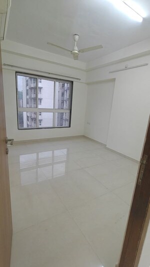 Room in 2 BHK Apartment at Godrej Central, Chembur – for Rent