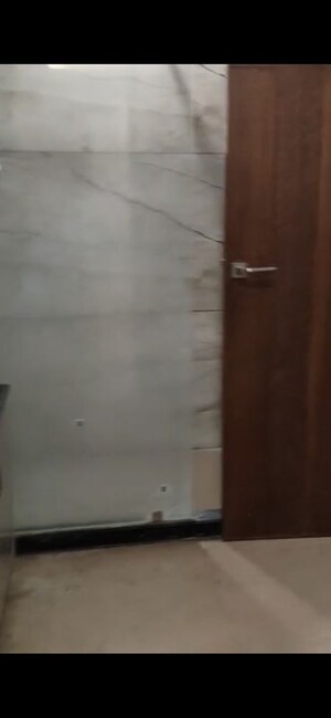 Room in 4 BHK Builder Floor at Parklands, Sector 85 – for Sale