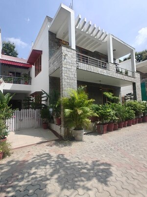 5 BHK Villa For Sale in Liwari