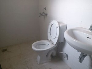 Bathroom in 3 BHK Builder Floor at BPTP Elite Floors, Sector 83 – for Sale