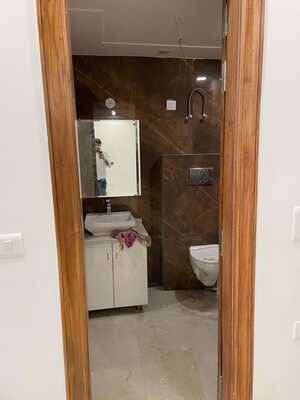Furnished Amenities in 3 BHK Builder Floor at Neharpar Phase 2 – for Sale