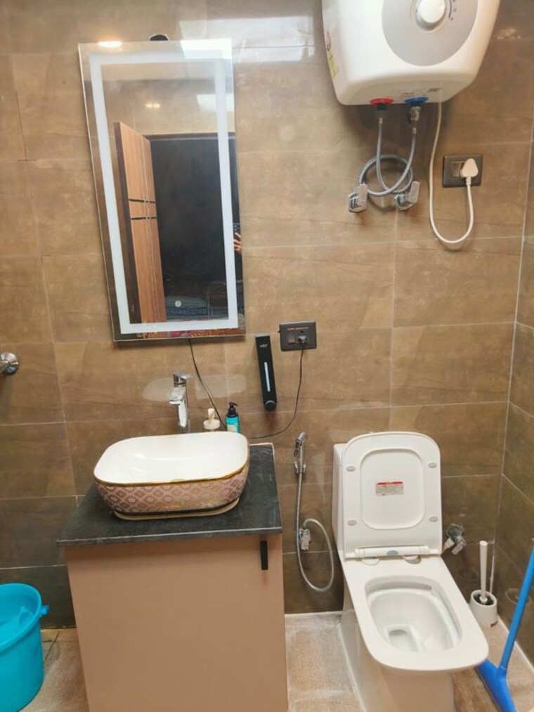Bathroom, express-zenith 2.5 Bedroom 1170 Sq.Ft. Apartment In Sector 77 Noida 10608605