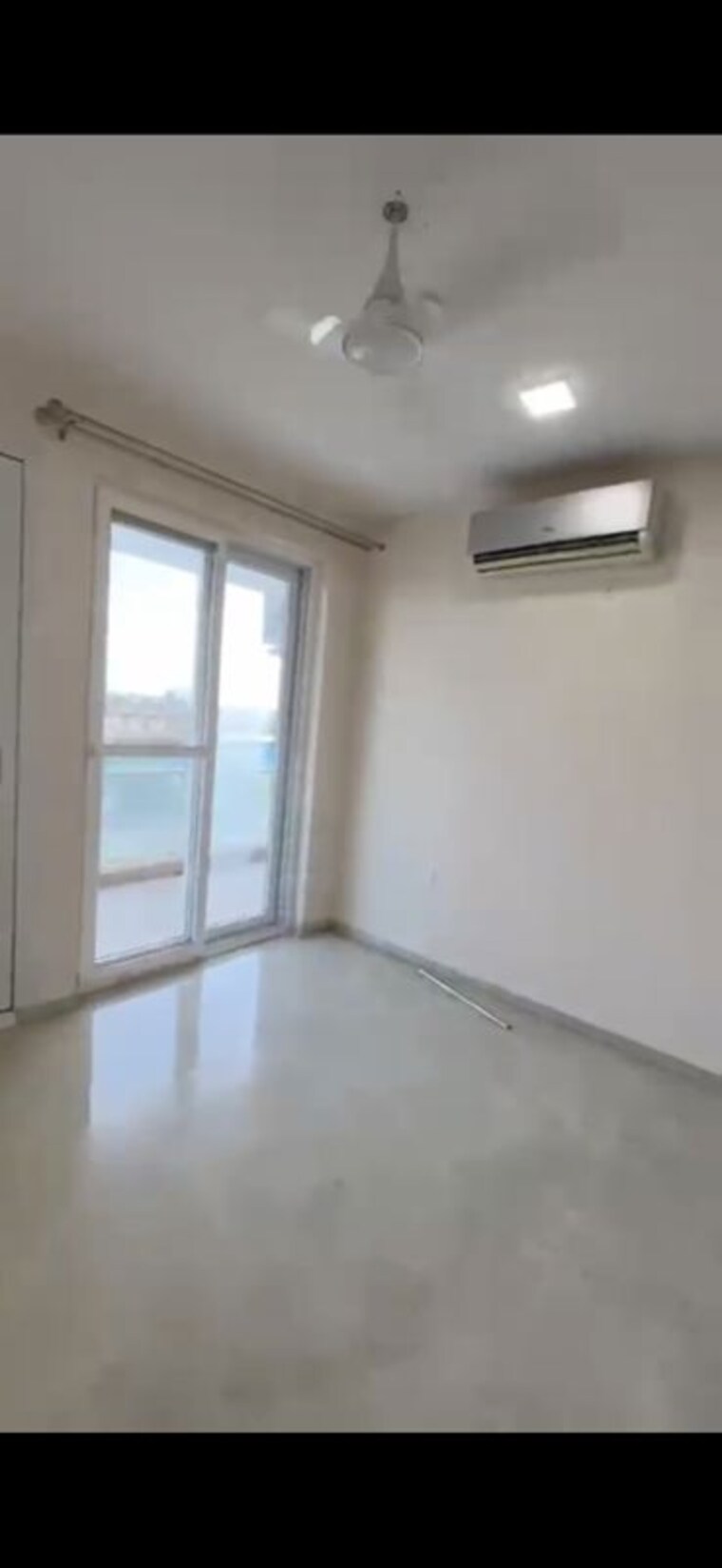 Room, omaxe-royal-residency-faridabad 3 Bedroom 1925 Sq.Ft. Apartment In Sector 79 Faridabad 10608652