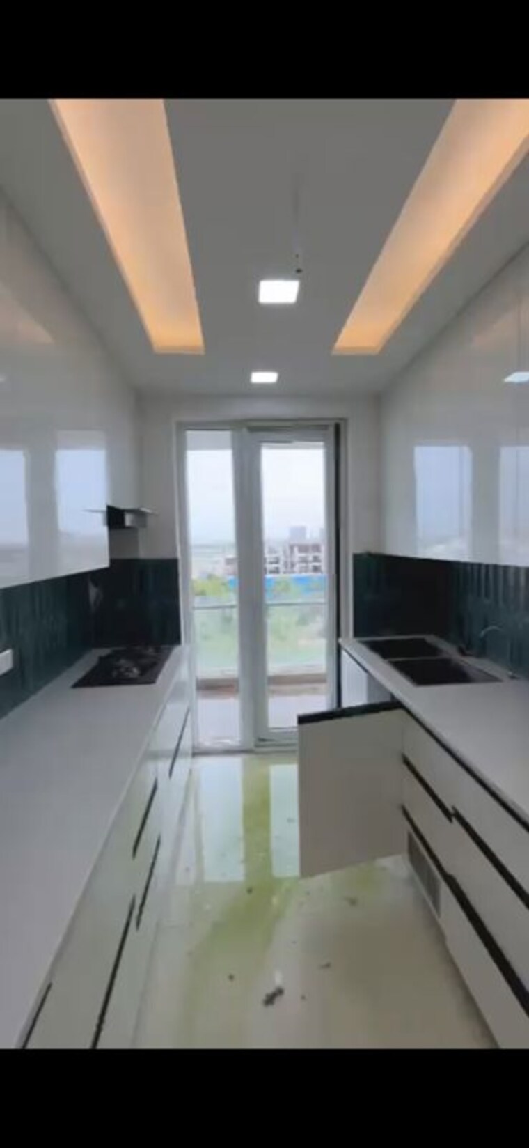 Kitchen, omaxe-royal-residency-faridabad 3 Bedroom 1925 Sq.Ft. Apartment In Sector 79 Faridabad 10608652