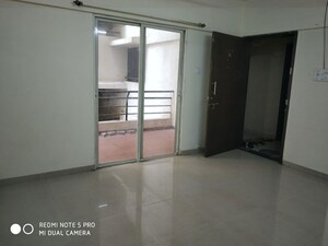 Room in 2 BHK Apartment at Jalan Aura County Pune, Wagholi – for Rent